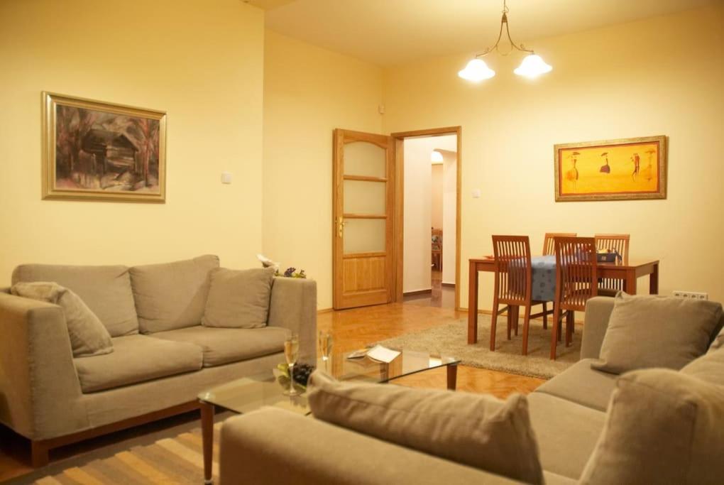 Alegra Apartment In Sofia Downtown المظهر الخارجي الصورة