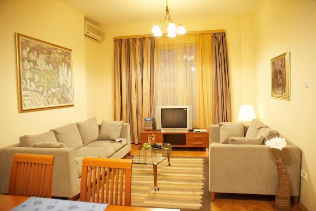 Alegra Apartment In Sofia Downtown المظهر الخارجي الصورة